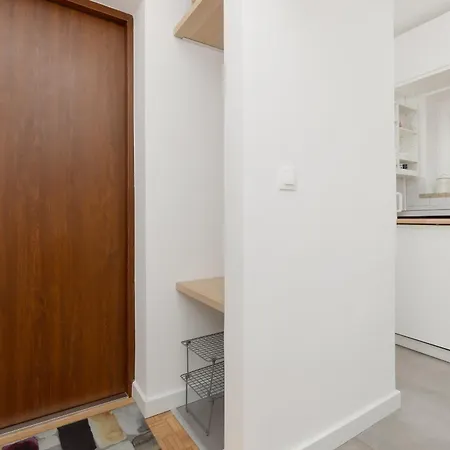 Sweet Lemon Saska Kepa Next To Vistula River By Renters * 华沙