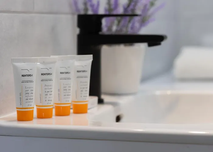 Sweet Lemon Saska Kepa Next To Vistula River By Renters * Warszawa